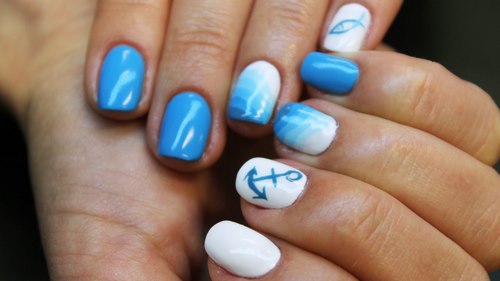Trendig ombre manikyr på naglar i olika längder: fotoidéer