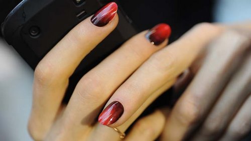 Manicura ombre de moda en uñas de diferentes longitudes: ideas fotográficas