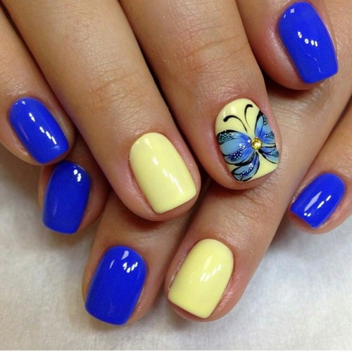 Fashionable design of manicure for short nails - photo ideas