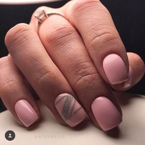 Trendig design av manikyr för korta naglar - fotoidéer