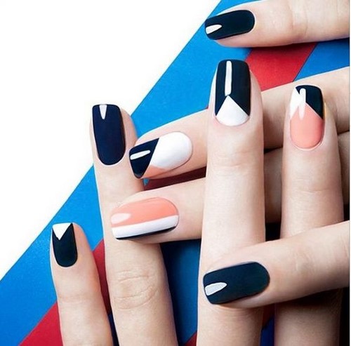 Trendig design av manikyr för korta naglar - fotoidéer