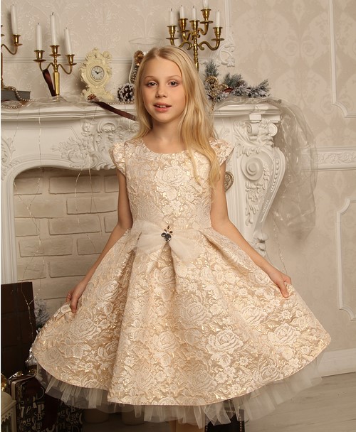 Pre malé módy! Krásne maturitné šaty pre dievčatá