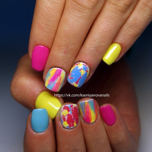 Bright Manicure - originelle Nageldesign-Ideen in satten Farben