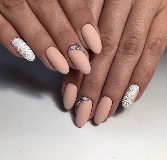 Delicate manicure for short and long nails - photos, news, ideas