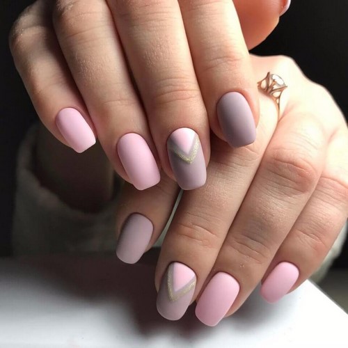 Nude manicure - the best ideas for trendy nail design