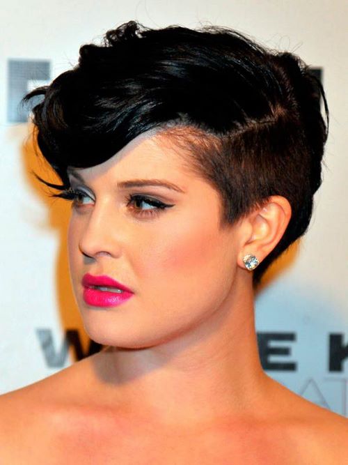 Pixie short haircuts - fashion trend hairstyles for active women