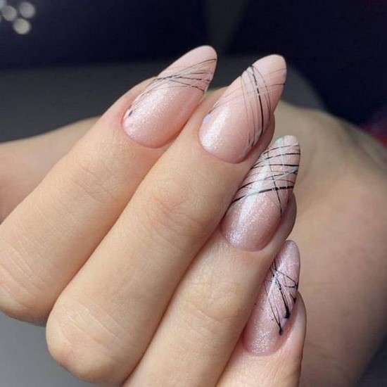 Manicure pastello: le migliori idee di nail art pastello delicata e contrastante