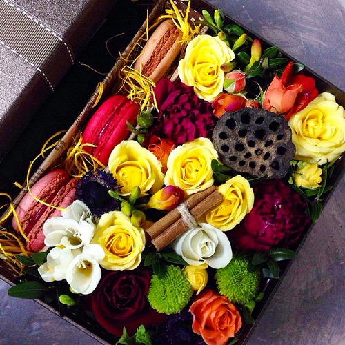 Modischer floristischer Trend: Blumen zum Selbermachen in einer Schachtel