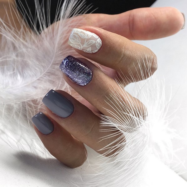 Fashionable manicure with sparkles and glitter: photos, best ideas