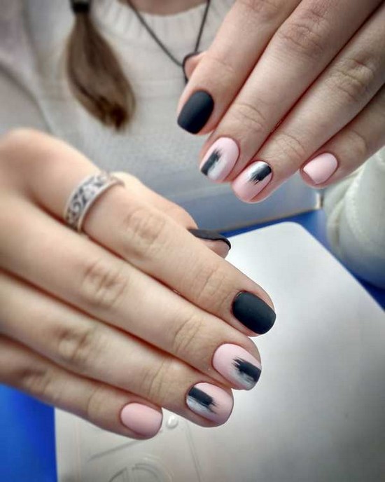 Mooie manicure op vierkante nagels - fotoontwerpideeën, modetrends