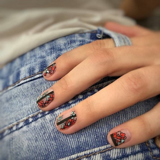 Bella manicure su unghie quadrate - idee di design fotografico, tendenze della moda
