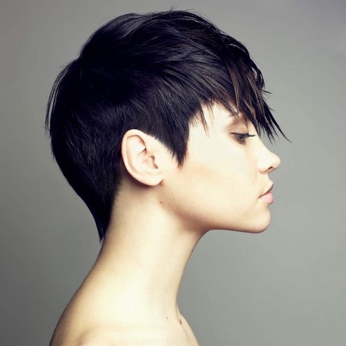 Trendiga korta frisyrer för kvinnor - foton, idéer, nyheter