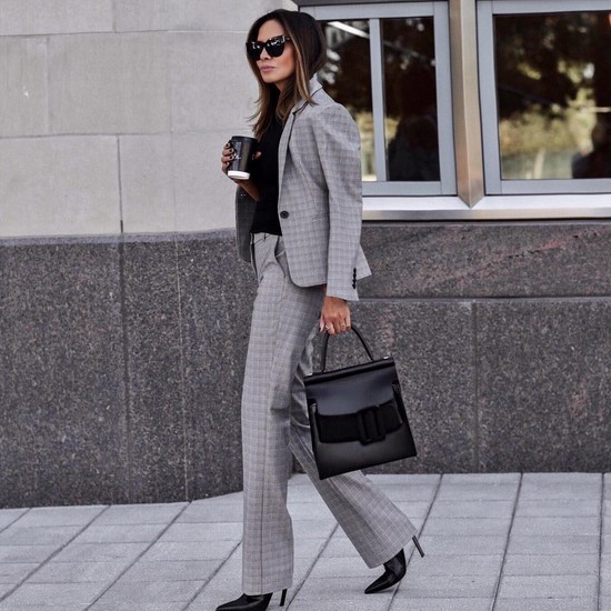 Fashionable women's pants - photos, styles, new trousers