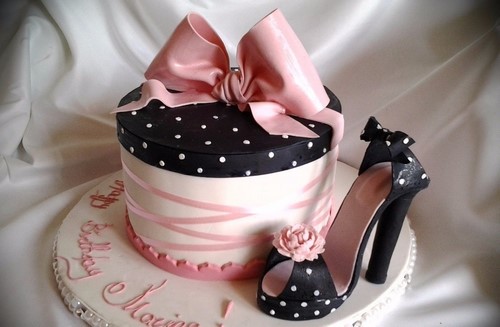 Красиви торти за рожден ден. Невероятни снимки на идеи за декориране на торти