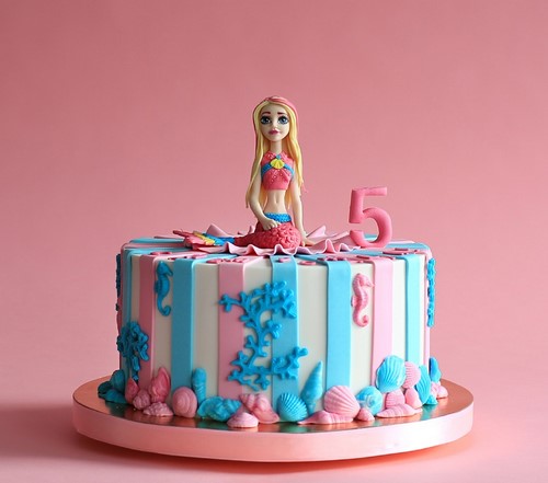 Piękne torty urodzinowe. Niesamowite zdjęcia pomysłów na ciasto