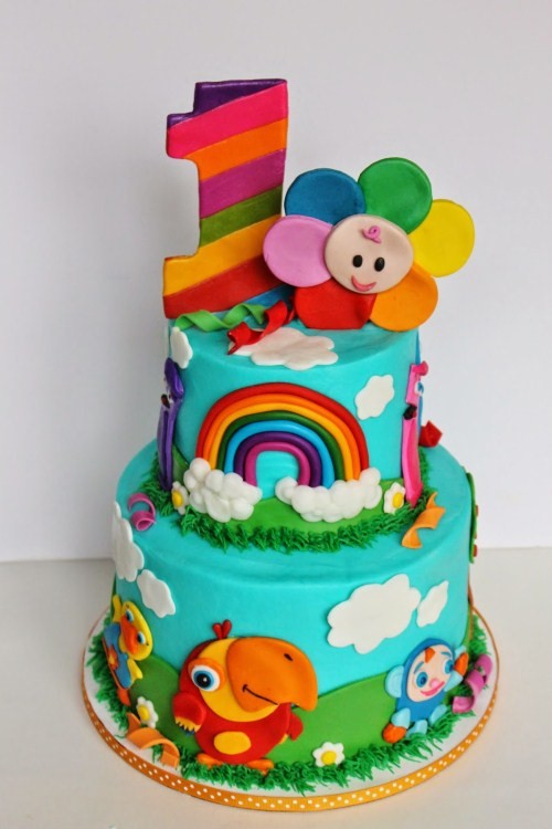 Beaux gâteaux d'anniversaire. De superbes photos d'idées de décoration de gâteaux