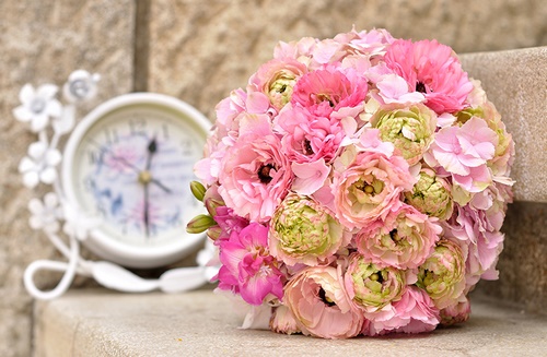 The most beautiful bouquets of peonies: design, floral trends, design ideas