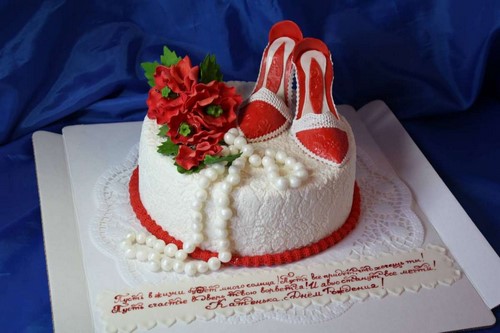 The most beautiful cakes for the anniversary - photo design ideas and decor of cakes