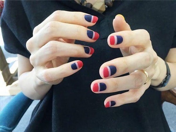 Adorable manicure in red: new