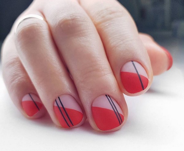 Adorable manicure in red: new