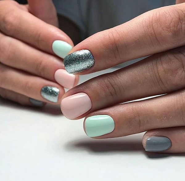 Nuevo esmalte de gel de manicura: ejemplos interesantes de esmalte de gel de diseño de uñas en la foto