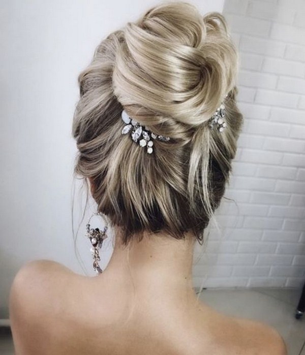 Amazing graduation hairstyles: fashion photo ideas, trends and trends of hairstyles