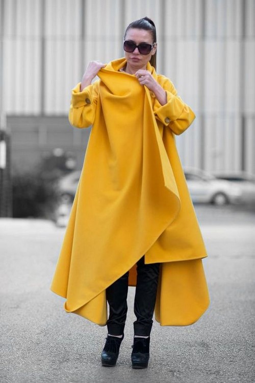 Oversized trending frakker: fotoideer til, hvordan man bærer en stor frakke